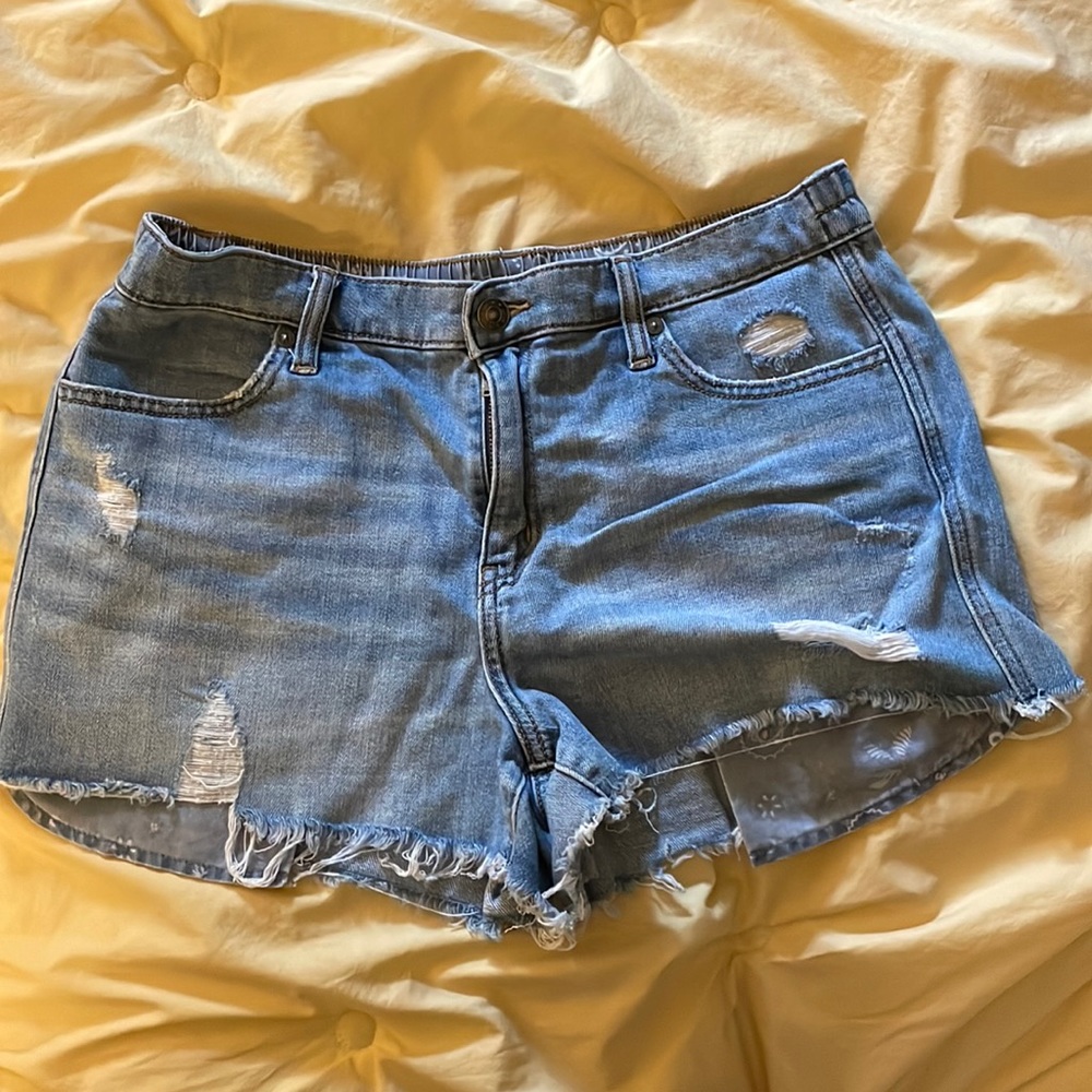 Aerie distressed shorts